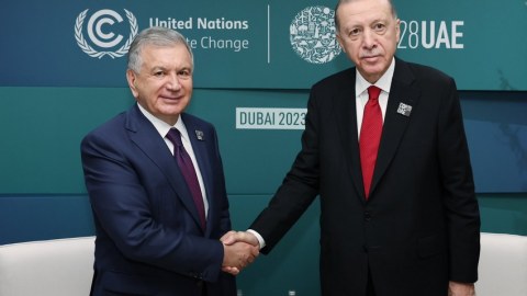 Ərdoğan Dubayda özbəkistanlı həmkarı ilə görüşdü
