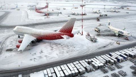 Moskva aeroportlarında 40-dan çox reys ləğv edildi