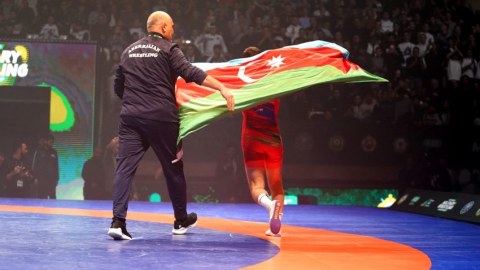 Güləşçilərimiz Bakıdakı dünya çempionatını 21 medalla başa vurdular