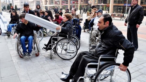 Əlillərimiz bir çox problemlə üzləşirlər - Erməni ombudsman