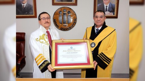 Azərbaycanlı alim Türkiyədə “fəxri doktor” seçilib - FOTO