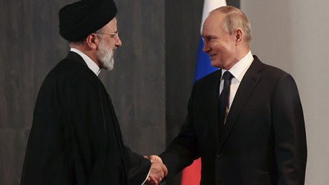 Rəisi Moskvada Putinlə görüşəcək - Bu tarixdə