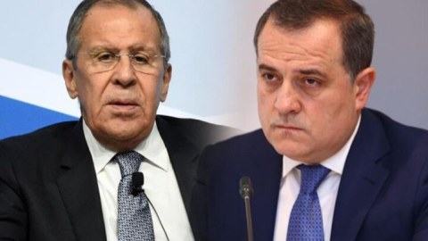 Nazirlər Bakı-İrəvan münasibətlərini müzakirə etdilər