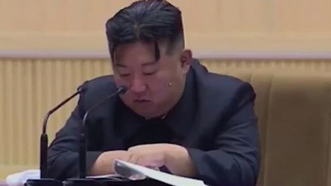 Partiya, inqilab və dövlət naminə daha çox uşaq doğun - Kim Çen İn AĞLADI (VİDEO)