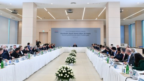 İlham Əliyev ADA Universitetindəki Beynəlxalq Forumda iştirak edib - VİDEO