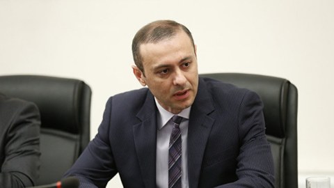 Qriqoryan bu dəfə Britaniyaya gedir
