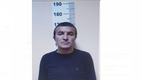 Soyğunçuluq edən şəxsi polis cinayət başında YAXALADI