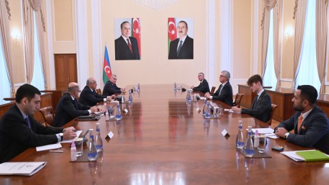 Əli Əsədov Britaniyanın ixracat naziri ilə görüşdü