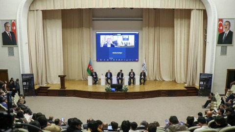 Nəqliyyat sahəsində “rəqəmsal əkiz”lərin yaradılması müzakirə edildi - FOTO