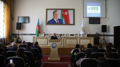 Vaqif Salmanov Gəncə Dövlət Universitetində ustad dərsi keçdi - FOTO