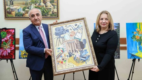 UNEC-də ADMİU-nun 100 illiyi münasibətilə sərgi keçirilib - FOTO