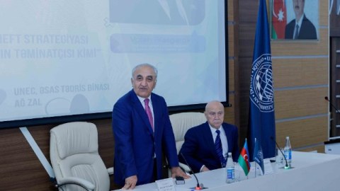 UNEC-də Ulu Öndərin neft strategiyasına həsr olunan tədbir - FOTOLAR