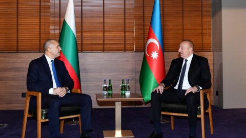 İlham Əliyev Rumen Radev ilə GÖRÜŞDÜ