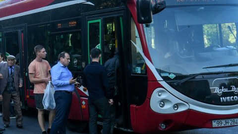 Marşrut xətlərindəki gecikmələr ARAŞDIRILIR