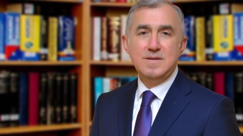 Yeni nazir müavini kollektivə təqdim olundu