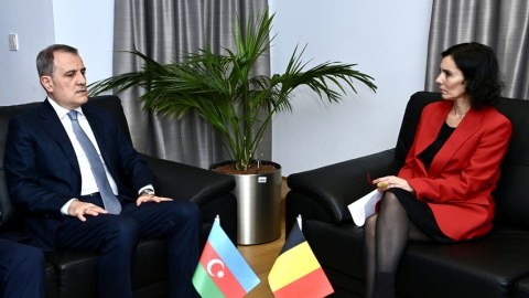 Ceyhun Bayramov Hadja Lahbib ilə sülhdən danışdı