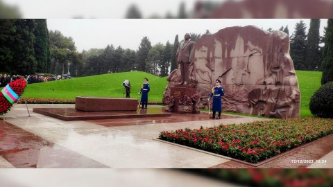 Əqli Mülkiyyət Agentliyinin rəhbərliyi Ümummilli liderin məzarını ziyarət edib