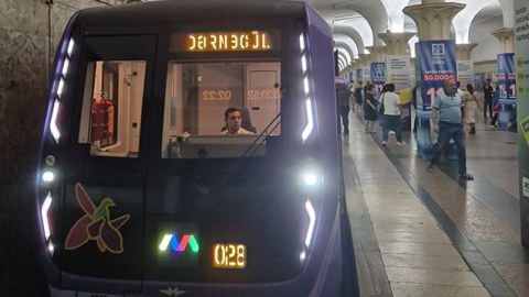 Bakı metrosu gecə saat 1-ə qədər işləyəcək