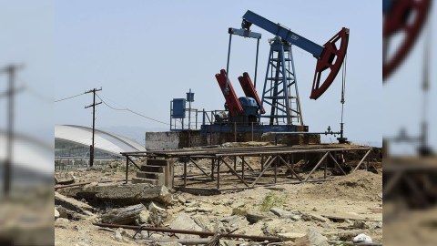 Azərbaycan neftinin qiyməti 78 dolları ÖTÜB