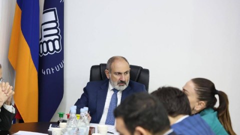 Kommunikasiyaları açmaq üçün addımlara hazırıq - Paşinyan