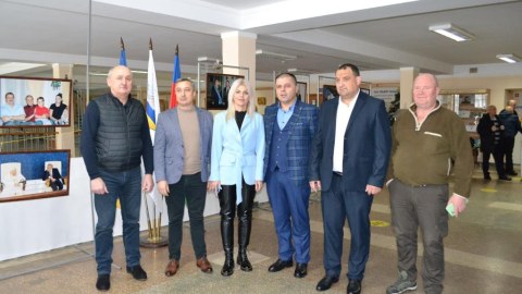 Jitomirdə Heydər Əliyevin 100 illiyi ilə bağlı FOTOSƏRGİ