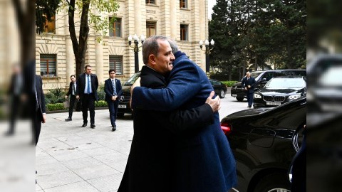 Ceyhun Bayramovla Hakan Fidanı belə qarşıladı - FOTO