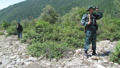 Xarici xüsusi xid­mət orqanları ilə əlaqədə şübhəli bilinən 8 nəfər saxlanılıb