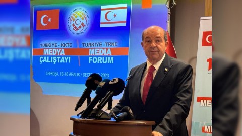 Ersin Tatar Beynəlxalq Jurnalistlər Şurasının tədbirində iddialara CAVAB VERDİ