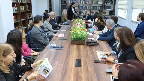 Kamal Abdulla Ural Federal Universitetinin əməkdaşları ilə görüşdü
