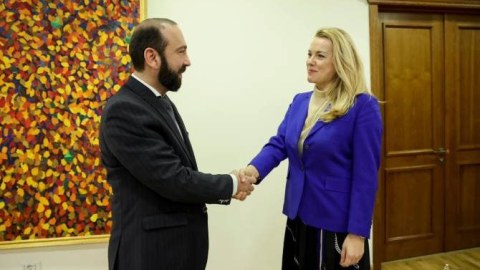 Mirzoyan BMT baş katibinin müavini ilə regionu müzakirə etdi
