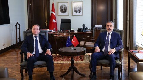 Hakan Fidan avrokomissar Varhelyi ilə danışıqlar apardı