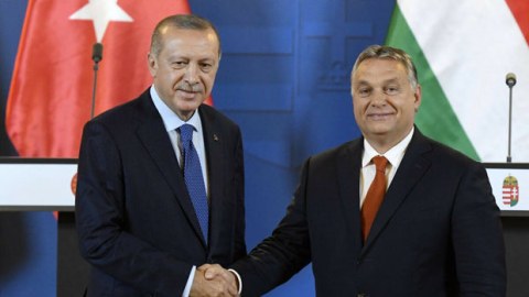 Ərdoğan Macarıstanda 16 əməkdaşlıq müqaviləsi imzalayacaq