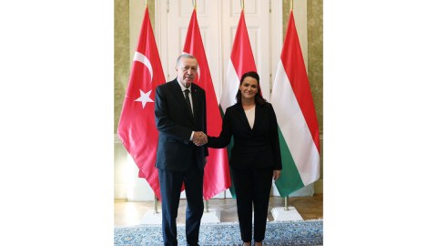 Ərdoğan Macarıstan Prezidenti ilə görüşdü