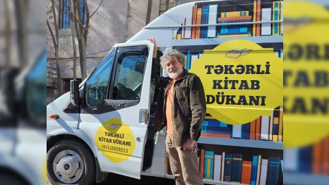 Təkərli kitab dükanı  