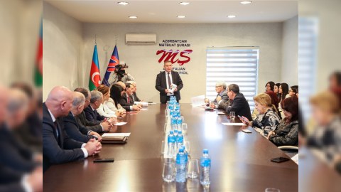 Mətbuat Şurasında kitab müzakirəsi - FOTO