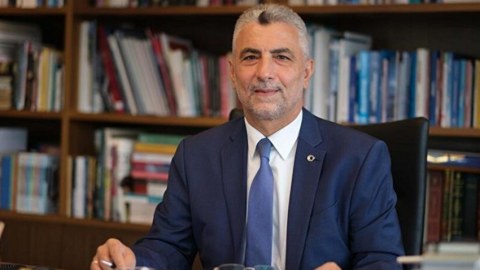 Türkiyənin ticarət naziri Azərbaycana GƏLİR