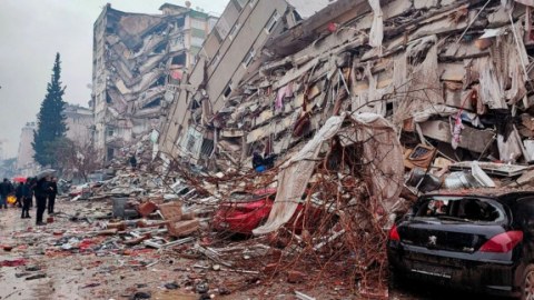 Fevral zəlzələsi Türkiyəyə 110 milyard dollar ziyan vurub
