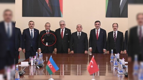 Mikayıl Cabbarov qolunu niyə sarğılayıb? - FOTO