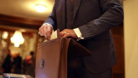 Azərbaycanın ən gənc və yaşlı səfiri: Onlar kimlərdir?