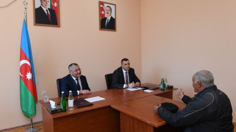 Dövlət Komitəsinin sədri Biləsuvarda vətəndaşları qəbul edib - FOTO