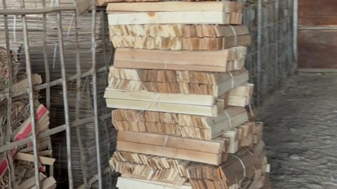 Sexdə mənbəyi məlum olmayan ağac materialları aşkarlandı