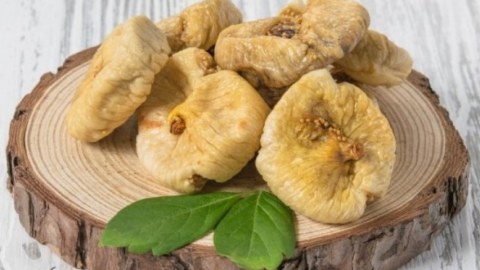Quru əncirin sağlamlığa faydası çoxdur