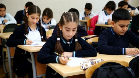 Məktəblərdə tətil: Dərslər nə vaxt başlayacaq?