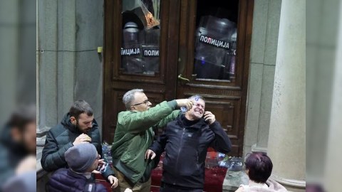 Serbiyada nələr baş verir: Gərginlik səngiyəcəkmi...