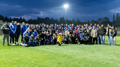 Qış Düşərgəsinin iştirakçıları “Qarabağ”ın futbolçuları ilə görüşüb - FOTO