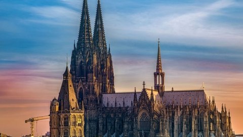 Köln məscidində terror təhlükəsi