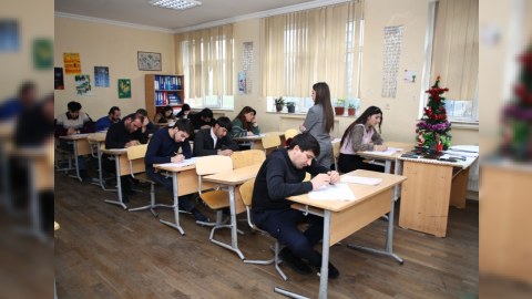 Eksternat imtahanlarında 1 223 nəfər iştirak etdi
