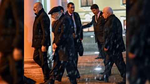 Ermənistan Azərbaycanla Yeni ilin əvvəlində sülh bağlaya bilər - “Kommersant”