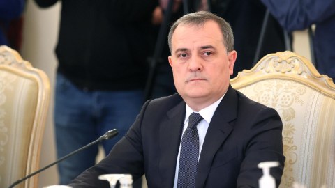 Azərbaycan mütərəqqi davranışla təhdidlərin qarşısını alıb - Nazir