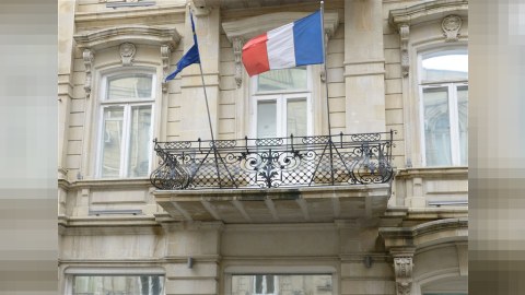 Azərbaycan fransız diplomatları buna görə ölkədən qovub